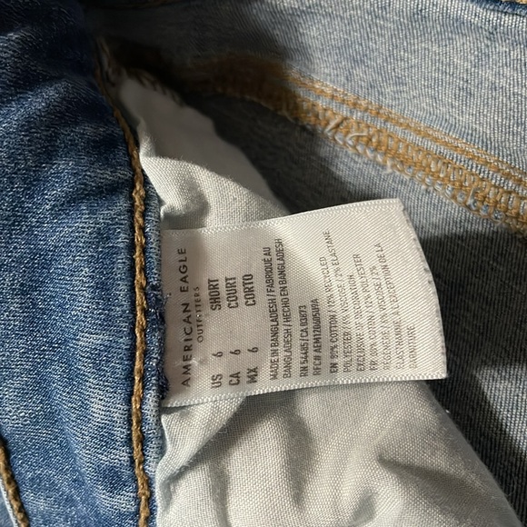American Eagle Super High Rise Jegging | Size 6 Short - Picture 6 of 10